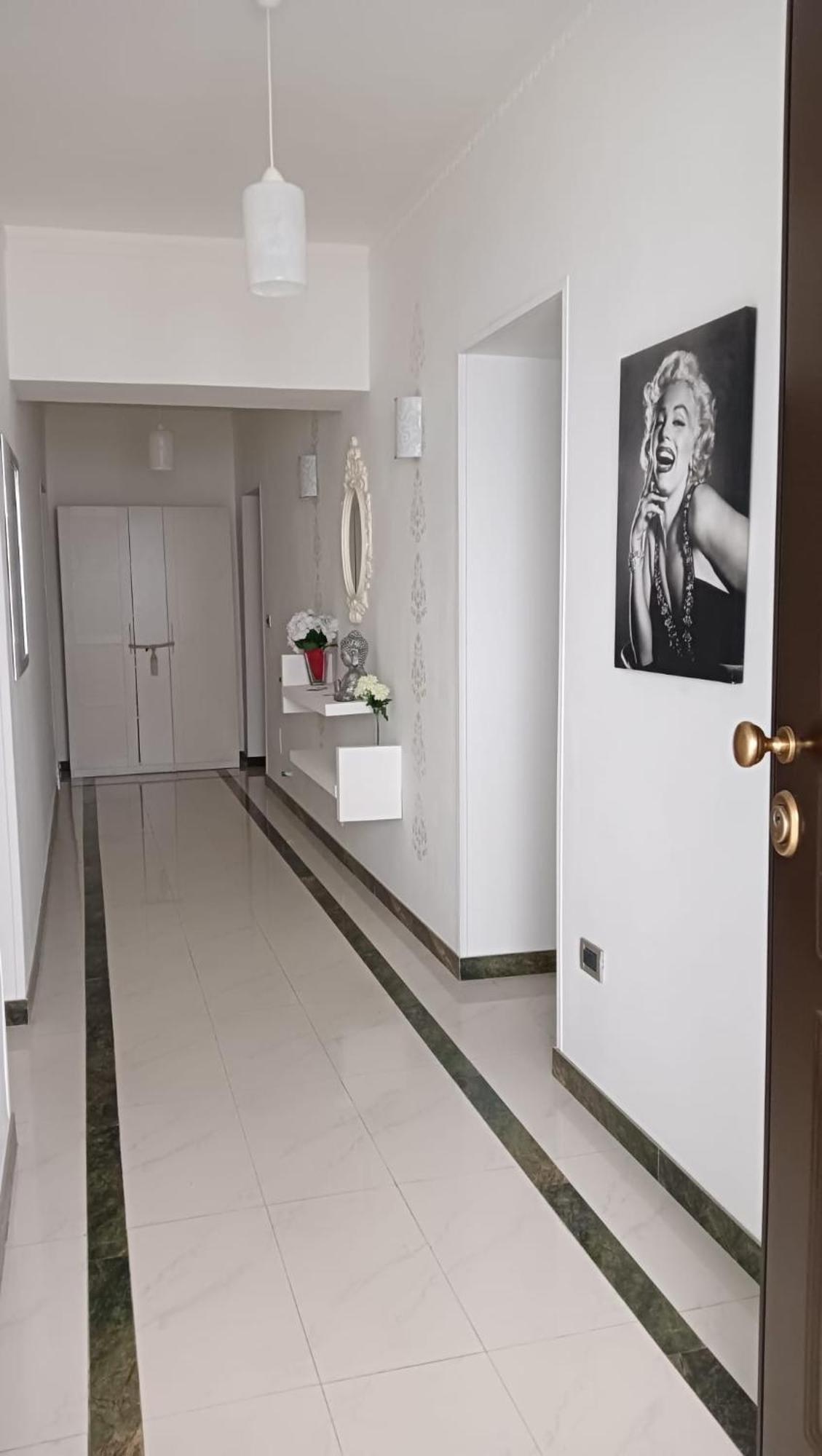 Marilyn Apartment Реджо ди Калабрия Екстериор снимка